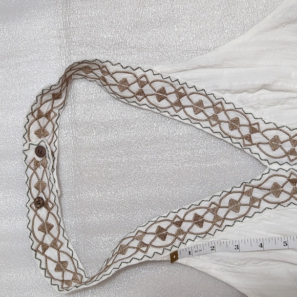 Mai Tai Women's White Halter Top Size Large - Picture 14 of 14